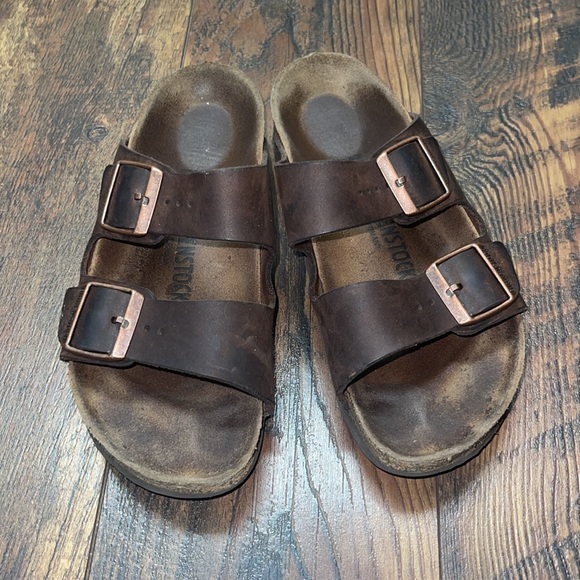 Women’s gently used Birkenstocks Arizona Soft footbed sandals - Picture 5 of 5